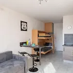 Les Vagues By Interhome شقة ميميزا بلاج