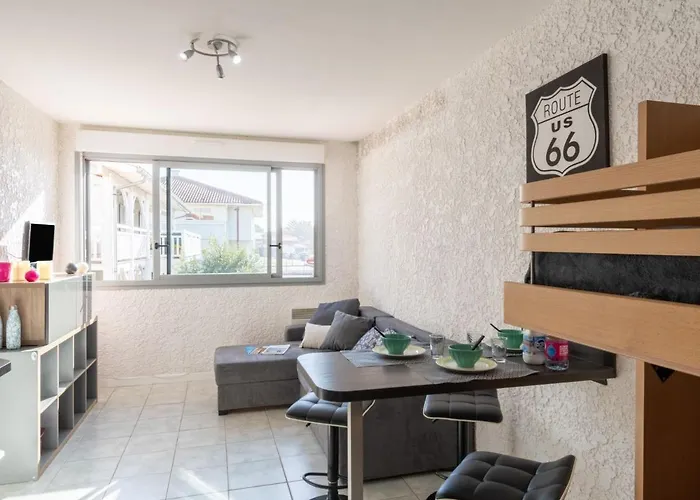 Les Vagues By Interhome