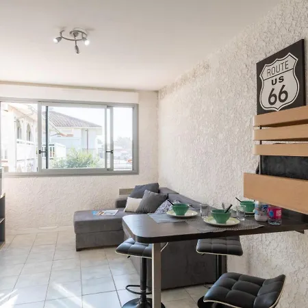 Les Vagues By Interhome