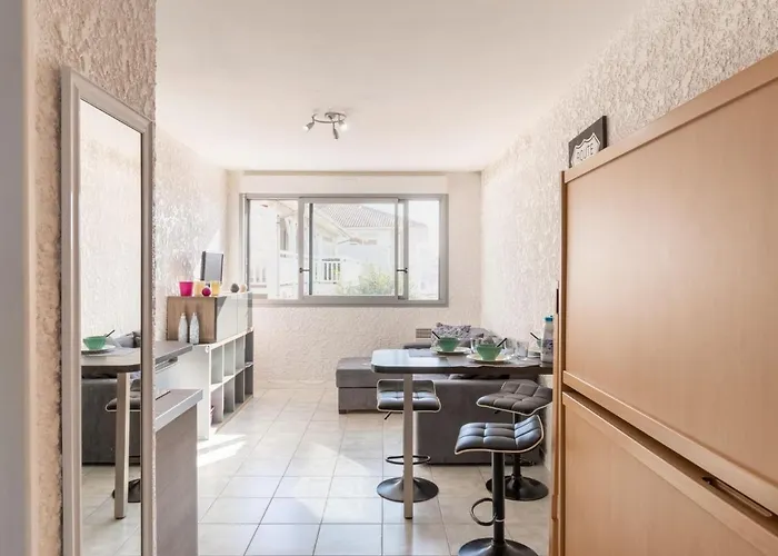 Les Vagues By Interhome Appartamento